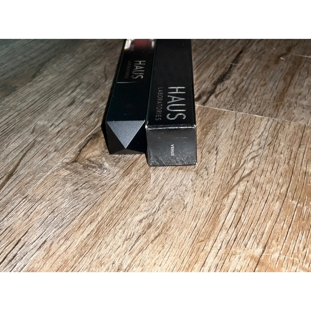 Haus Laboratories Le Riot Lip Gloss Venus Shimmer High Shine Gel Formula NIB